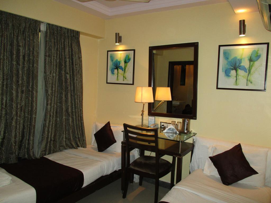 Hotel Sapna Marine Bombaim Exterior foto